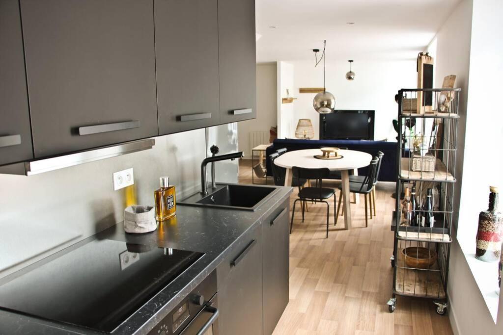 A Stylish Apartment In The Centre Of Town Montreuil  Luaran gambar